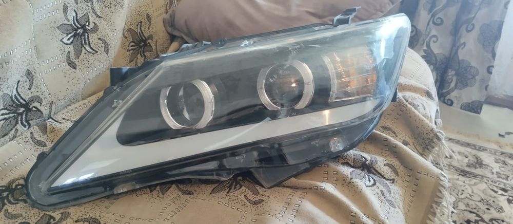 Продам фары камри50