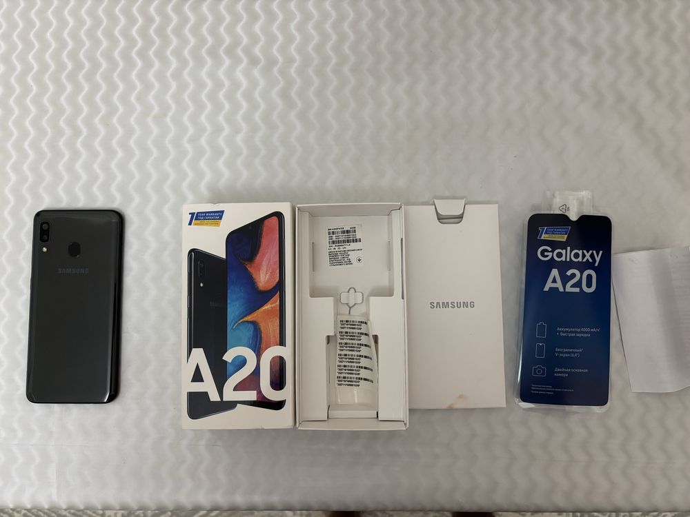 Samsung A20 32 ГБ