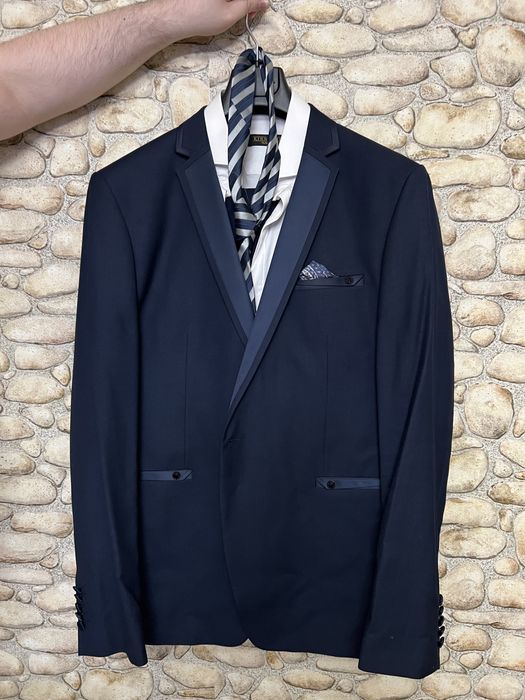 Costum Agiboss masura 58 + camasa si cravata Cavalliere/90-95 kg