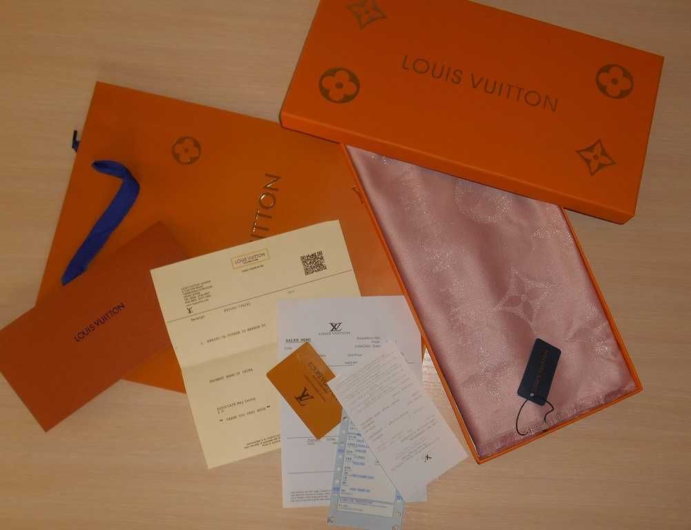 Eșarfă pentru femei Louis Vuitton 041