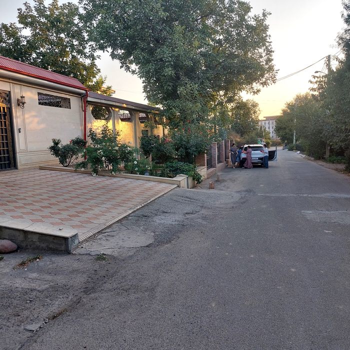 Продаётся участок в центре