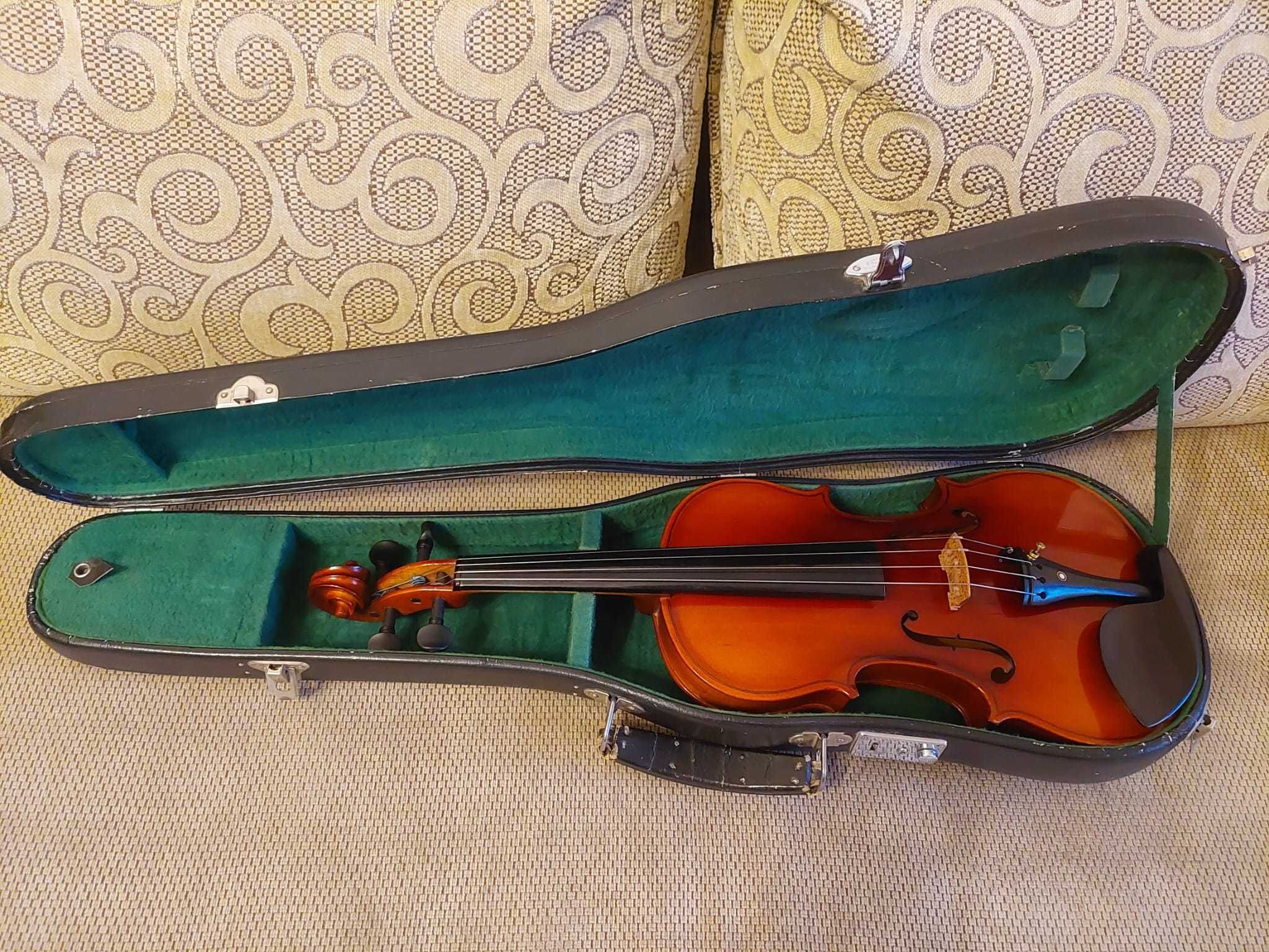 Vioara intreaga 4/4 copie Stradivarius reconditionata maestru lutier