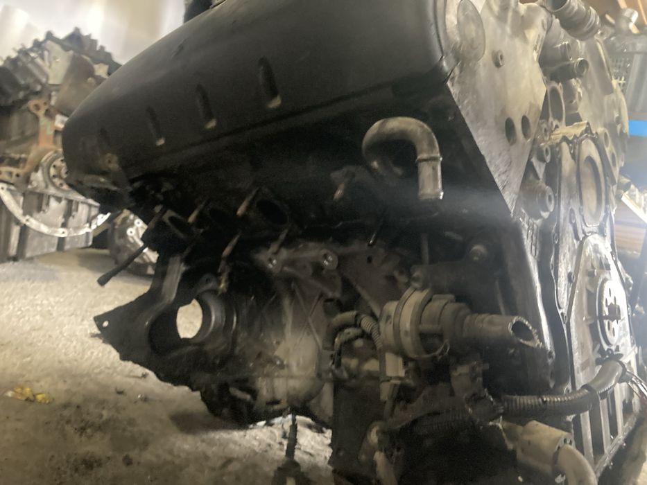 Vw touareg 5.0tdi v10 2007 година Двигател