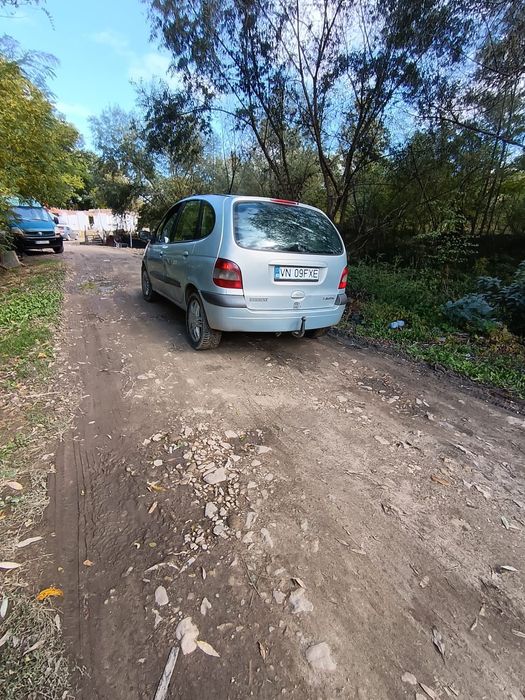 Vând sau schimb Renault scenic