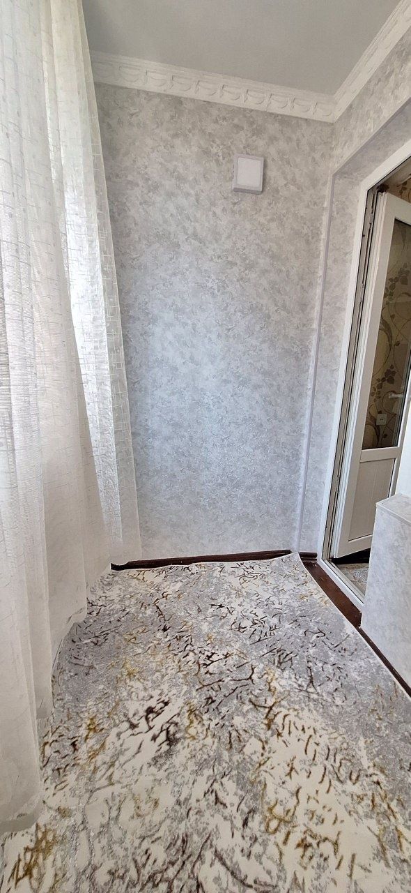 Продам квартиру

 Чиланзар, 24 квартал
Ориентир: Диларом

2-комнатная