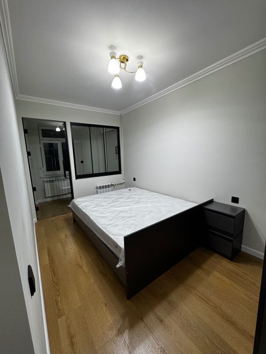 М.Ойбек , 2/2/4 , 56 м2 ,квартира с новым ремонтом и техникой