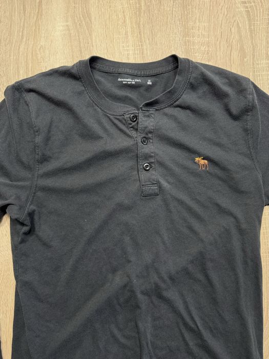 Bluza Abercrombie and Fitch bumbac, muscle fit