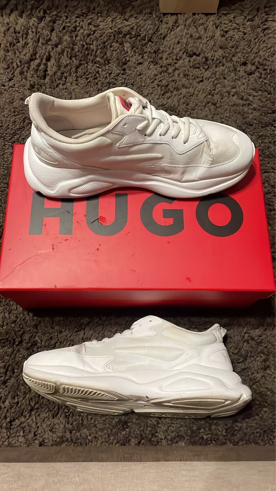 бели Hugo Boss обувки