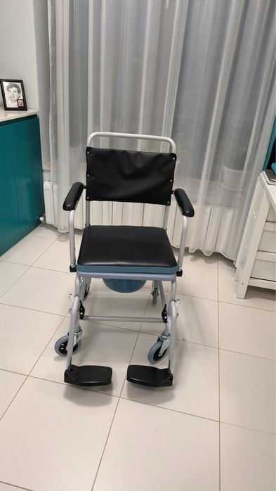 Комбиниран помощен стол