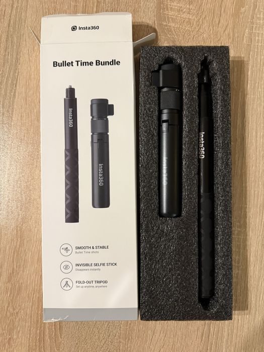 Insta360 X5 Essential bundle + extra selfie stick & tripod