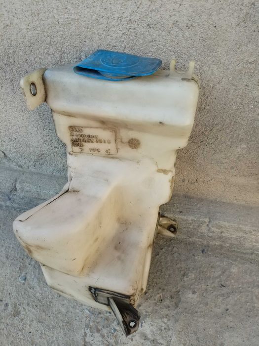 Бачок Ауди С4 100