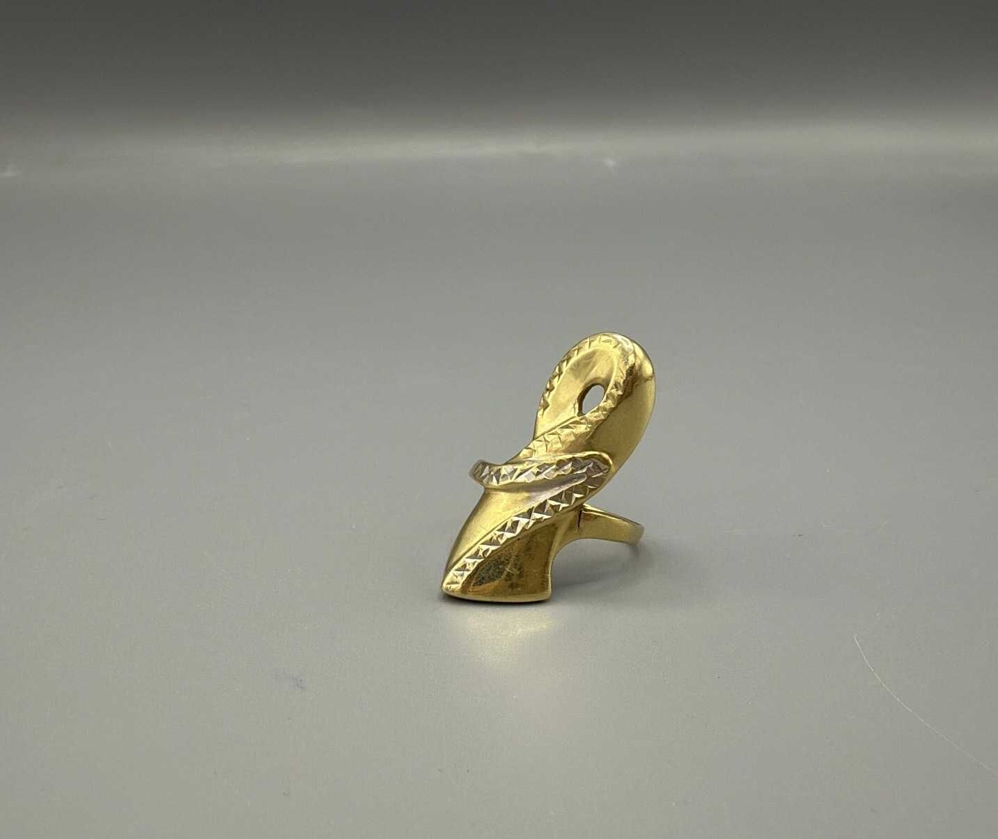 Inel de dama 4.45Gr/14K