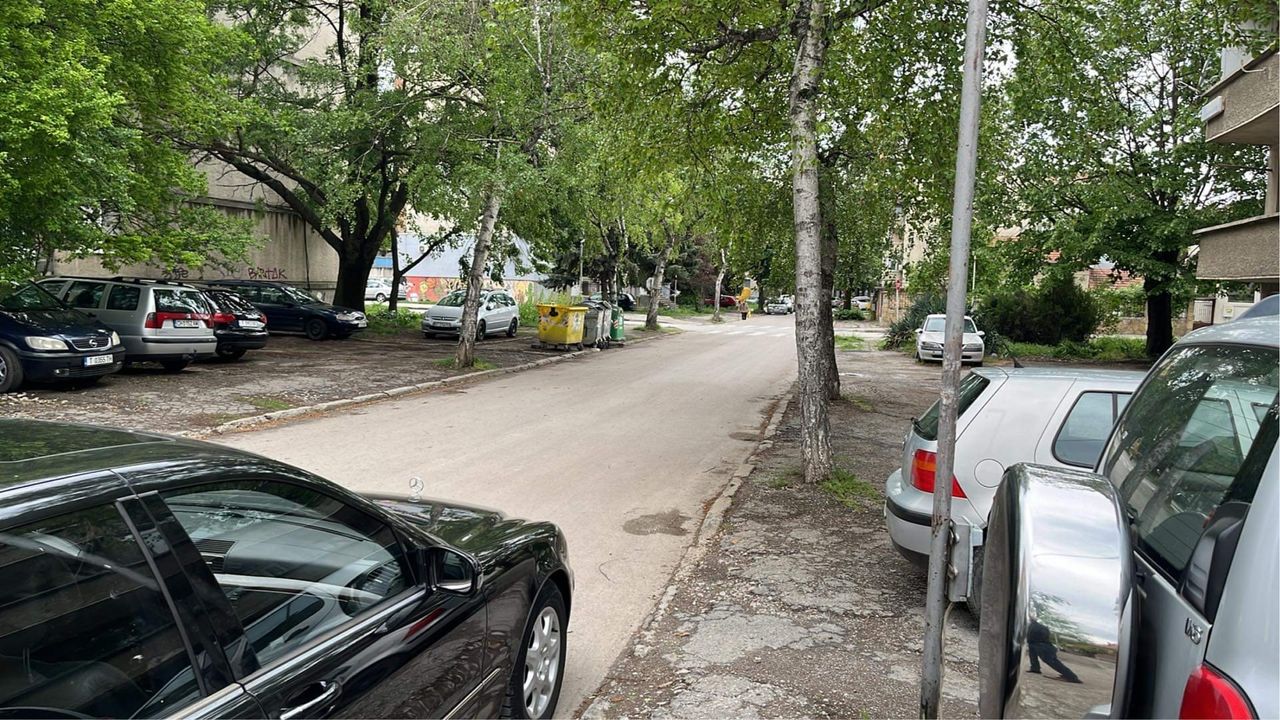 Продава се Гараж / Паркомясто в Търговище, Център - 20 кв.м за 1148 €/кв.м - Снимка #3