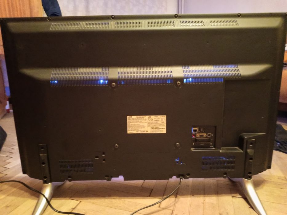 JVC LED TV / LT-40V751