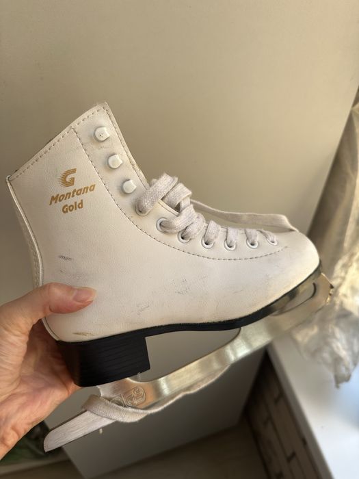 Коньки на девочку 33 р