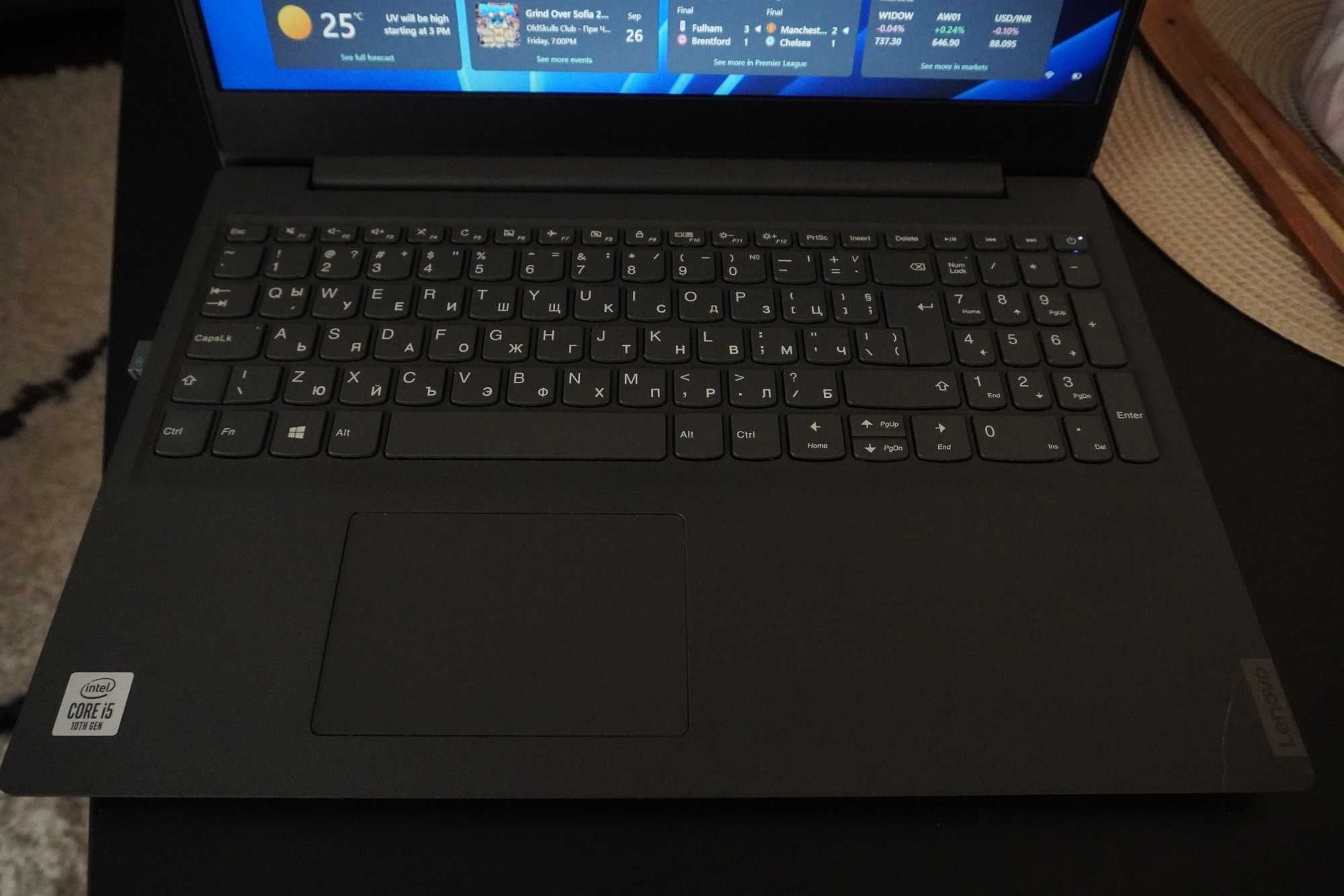 Лаптоп Lenovo V15-IIL, Intel Core i5-1035G1, 15.6", RAM 8GB, SSD 512GB