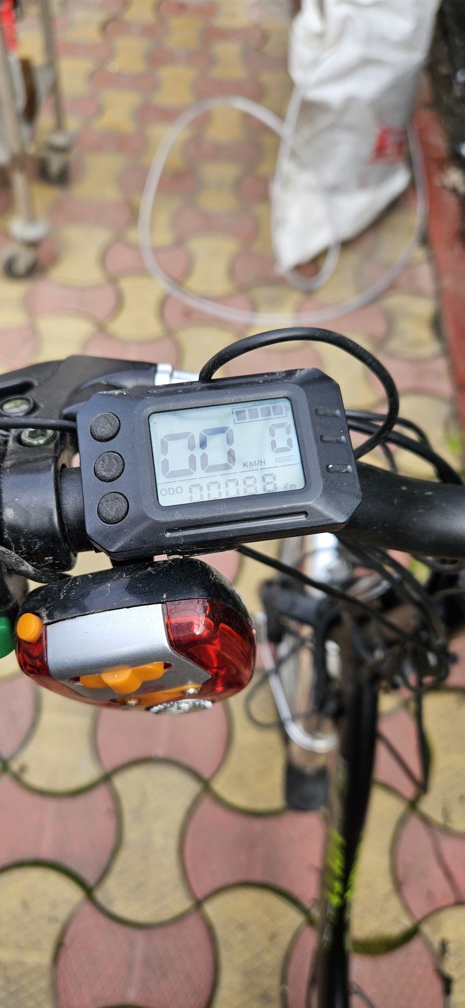 Bicicletă electrică Volta VB1