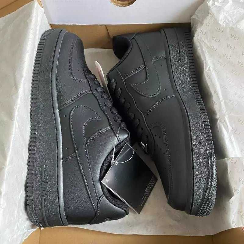 Nike Air Force 1 Black