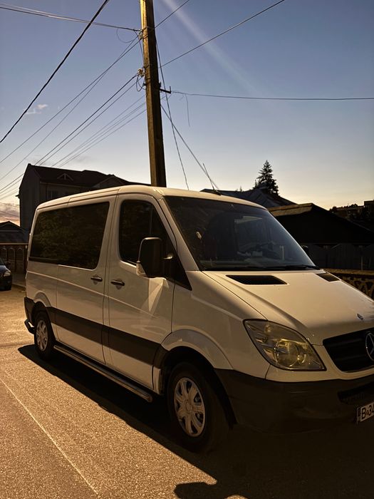 Vând sau schimb Mercedes sprinter 8+1 211 cdi