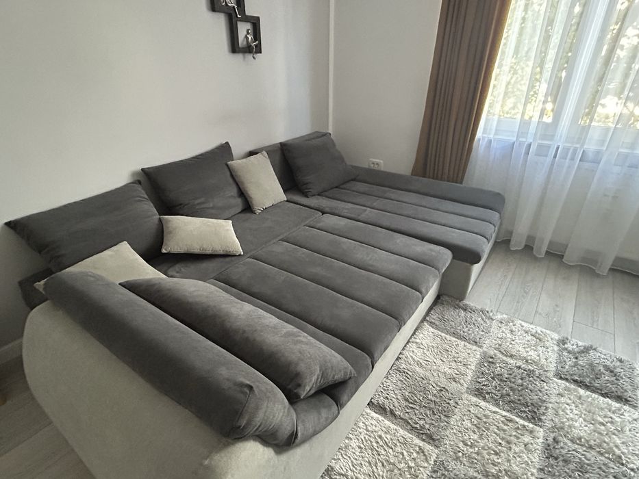 Canapea extensibila, gri, cu lada de depozitare