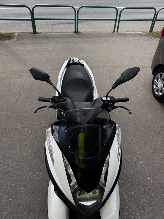Yamaha tricity (125) categoria B