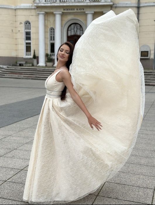 Уникална бална рокля