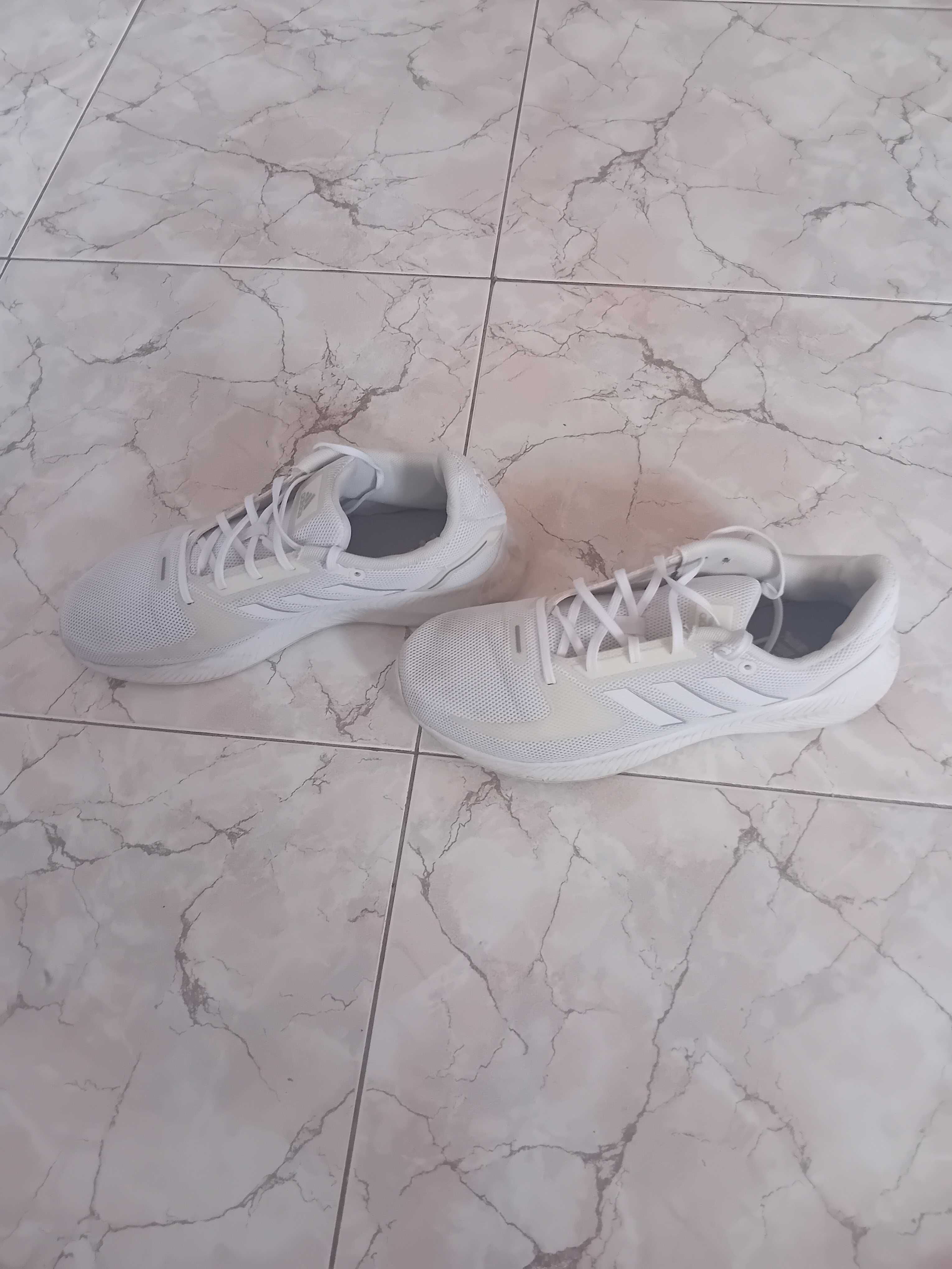 Маратонки Adidas 42.5 н