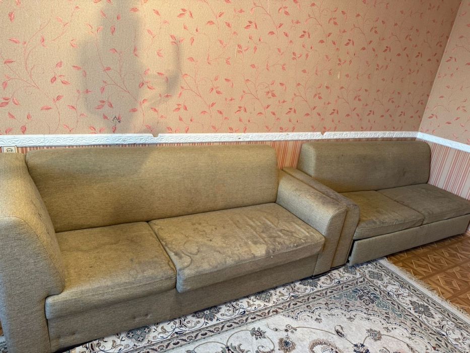 Диван старый буу