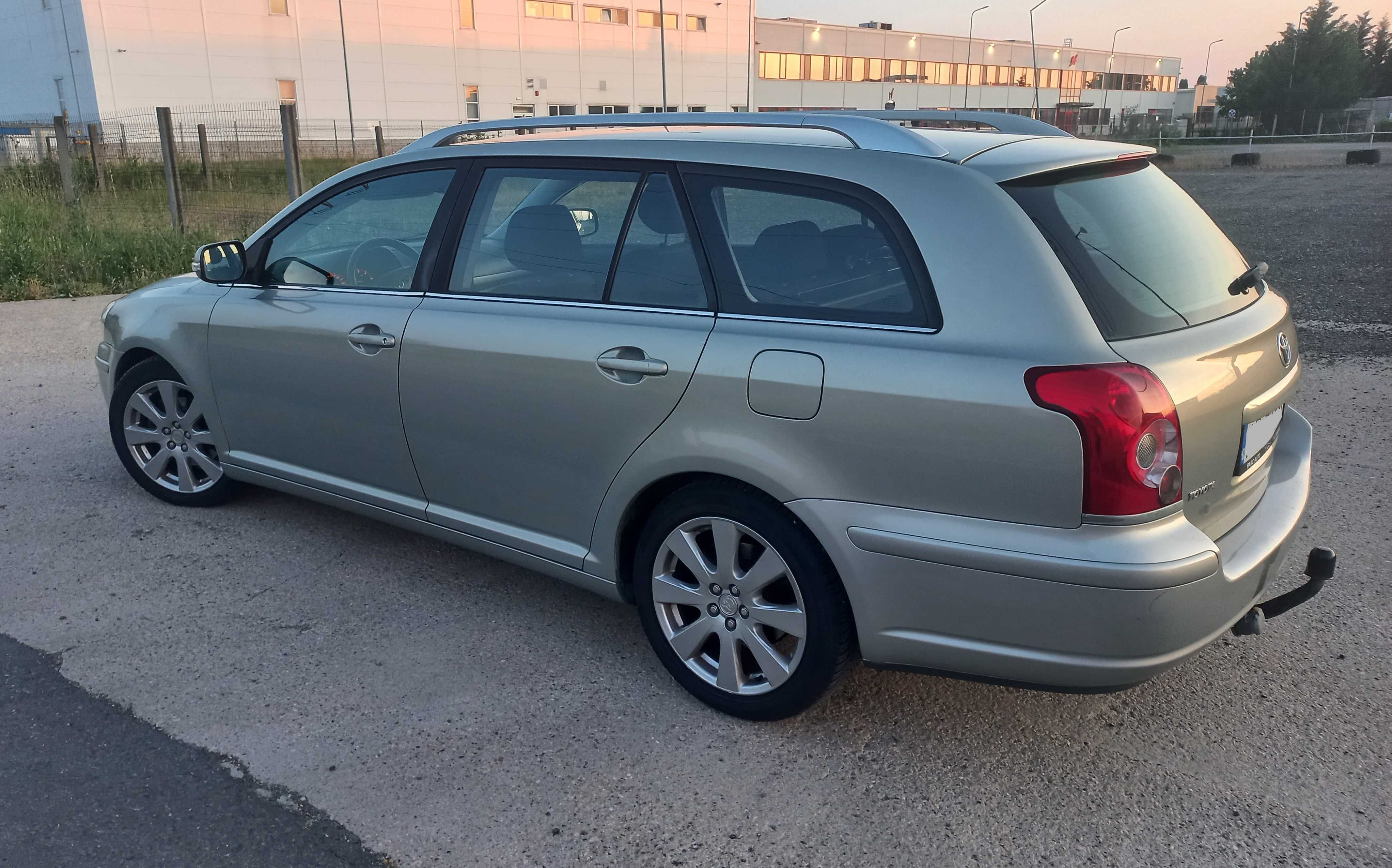 Toyota Avensis T25
