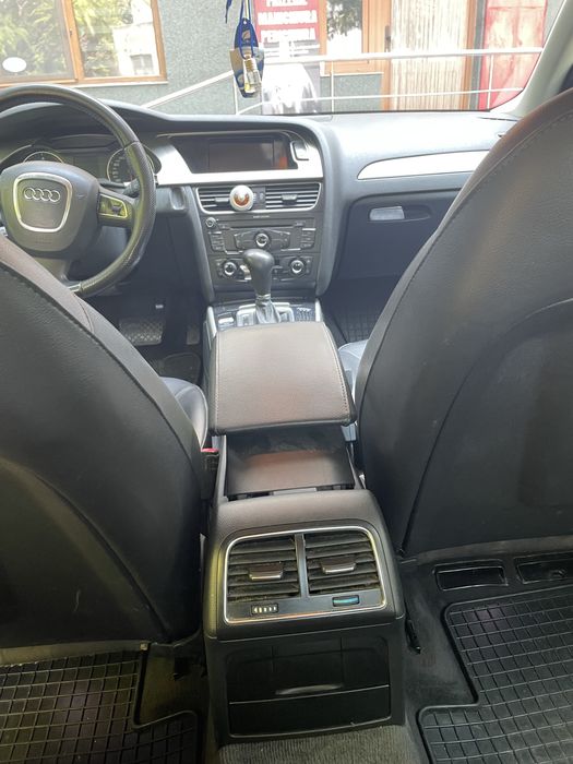 Audi A4 2010  2.0Tdi 143cp tip CAGA
