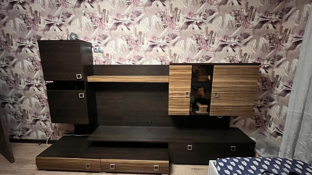 Продам шкаф-горка