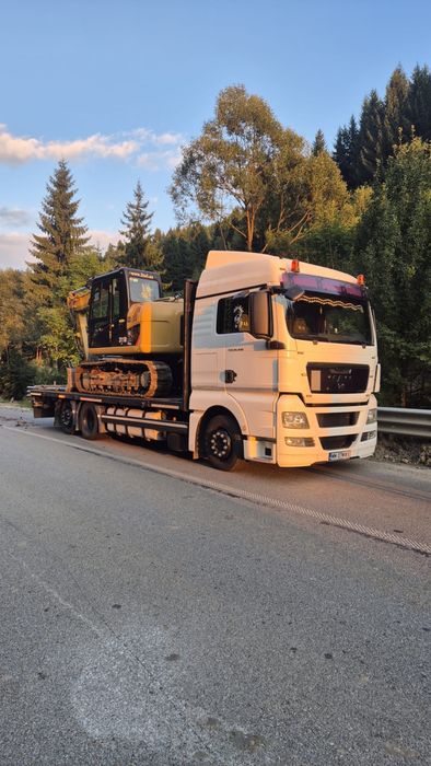 Prestez servicii transport si tractări utilaje!