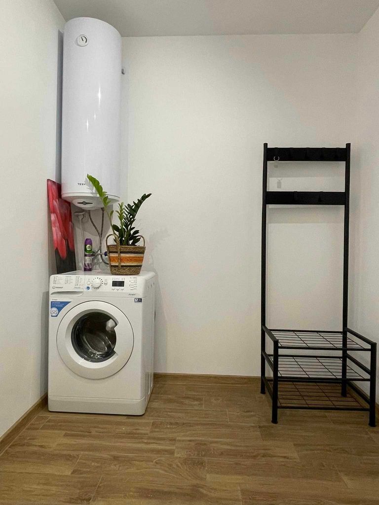Дава се под наем Двустаен апартамент в Пловдив, Коматево - 65 кв.м за 340 € - Снимка #7