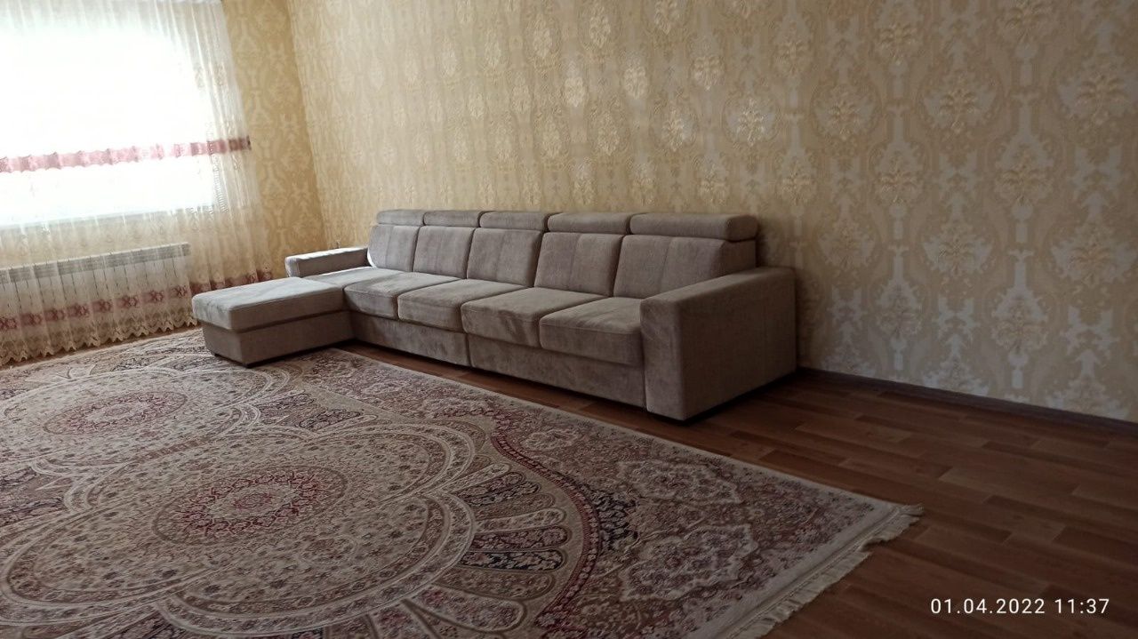 Продается большой дом в связи переездом.