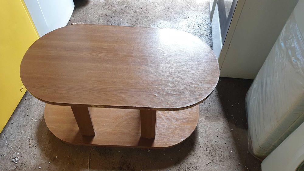 Masuta pe roti-living