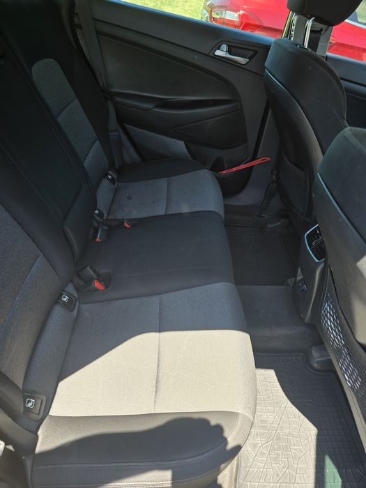 Vând Hyundai Tucson din 2018 proprietar unic.