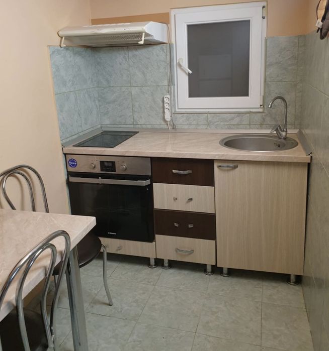 Proprietar, vand apartament 2 camere demisol