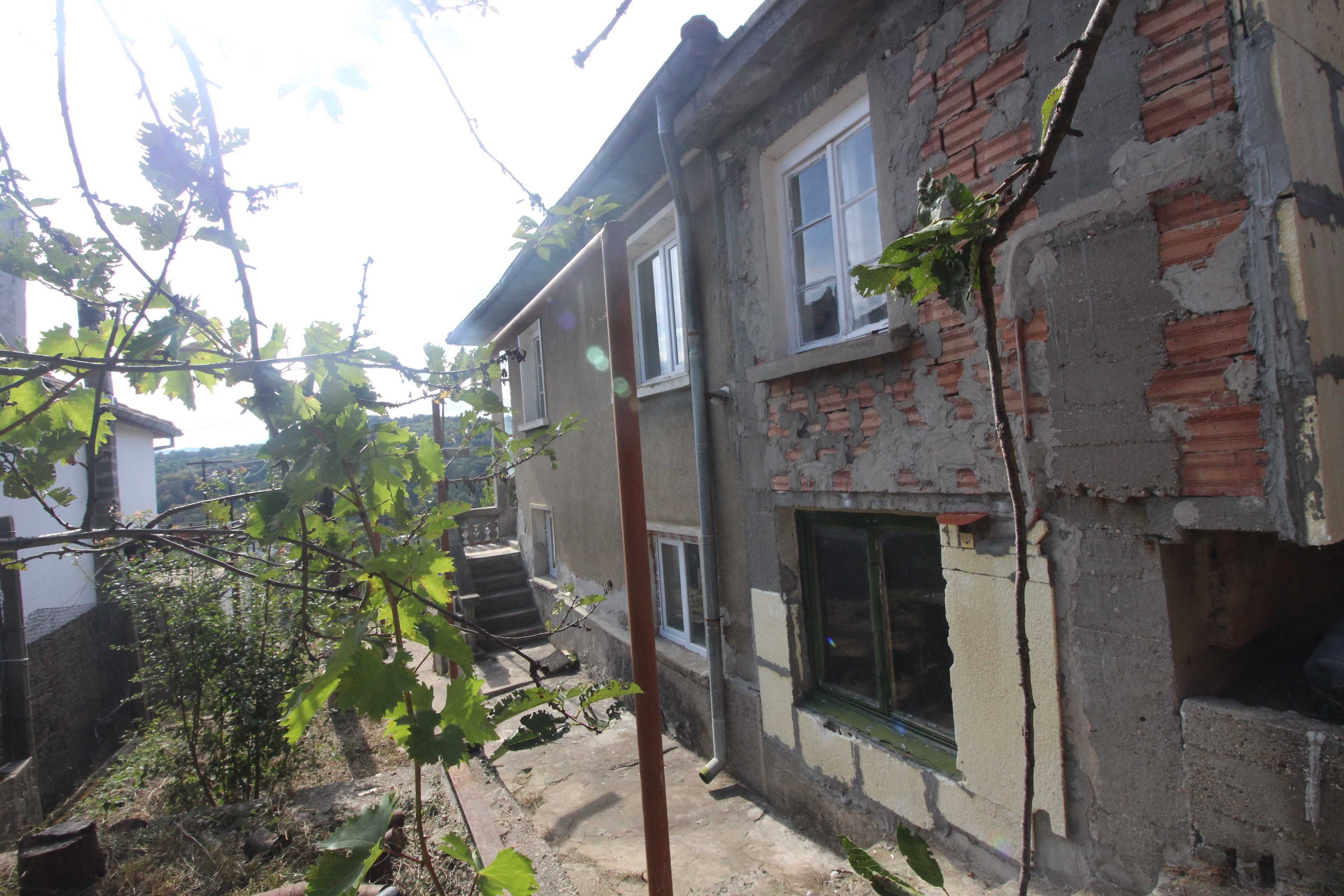 Продава къща в кв. Радичевец, гр. Габрово