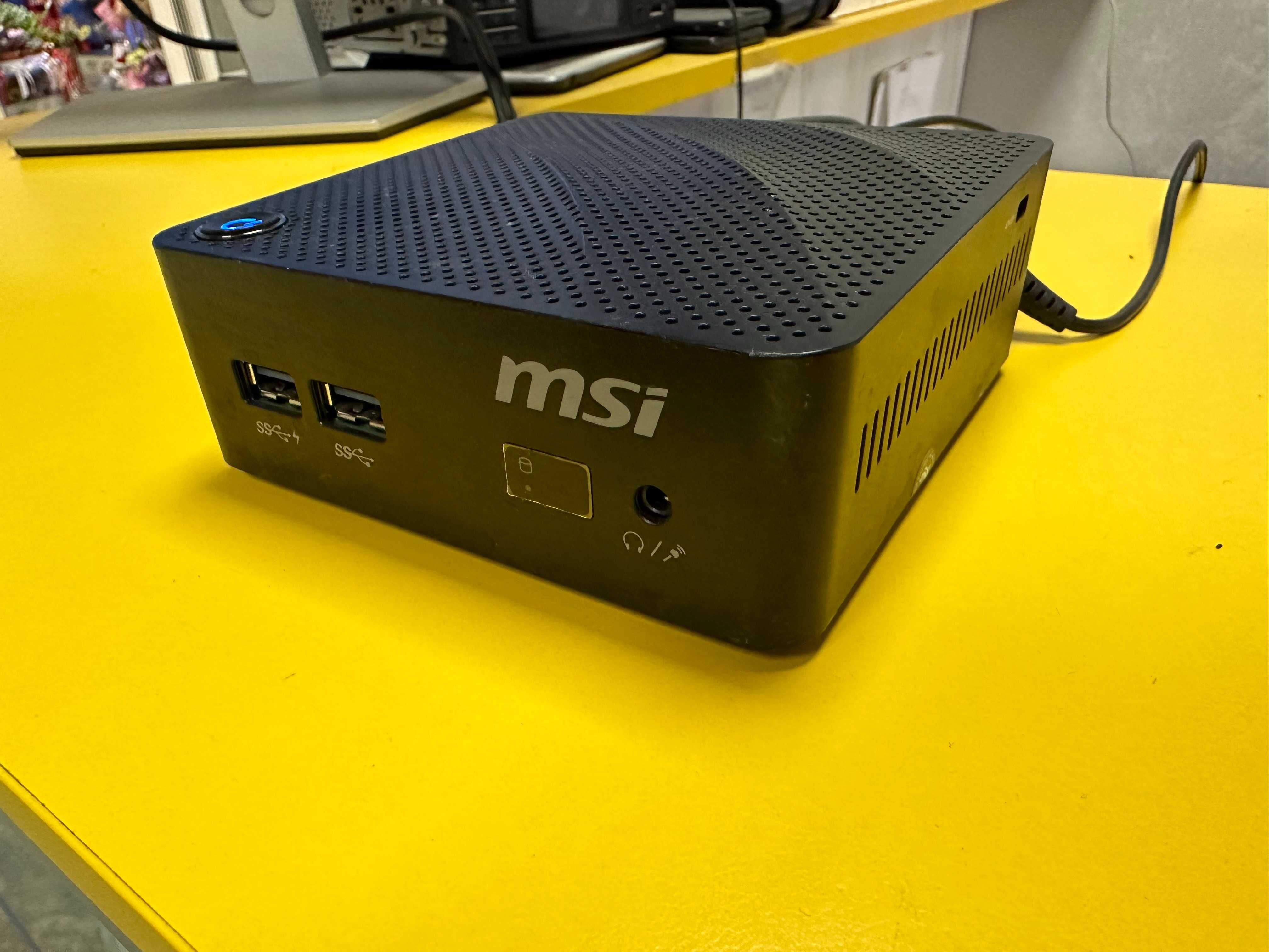 Мини компютър Minipc MSI Cubi B120 N3160 4 RAM 128 GB