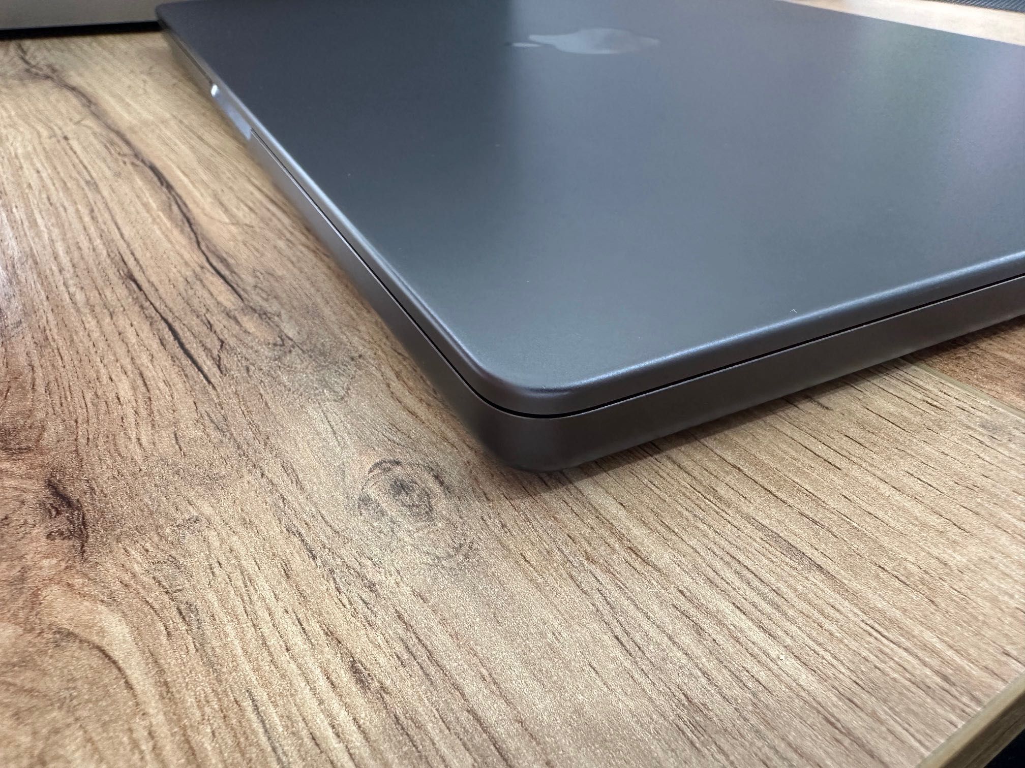 MacBook Pro 14" M4 Chip 10-CPU/10-GPU/16RAM/512SSD ГАРАНЦИЯ 11.02.2026