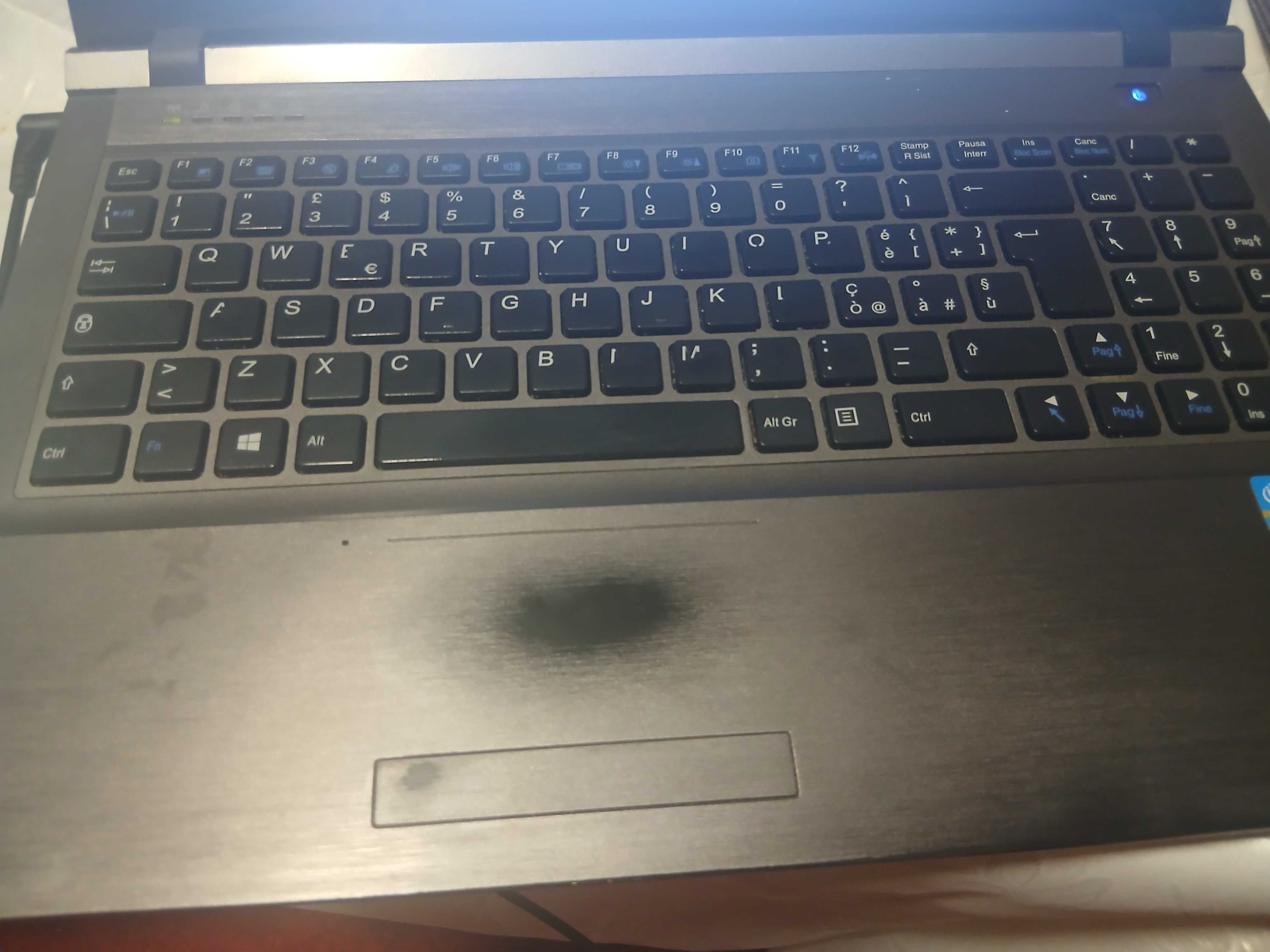 Laptop Olivetti W25AEU