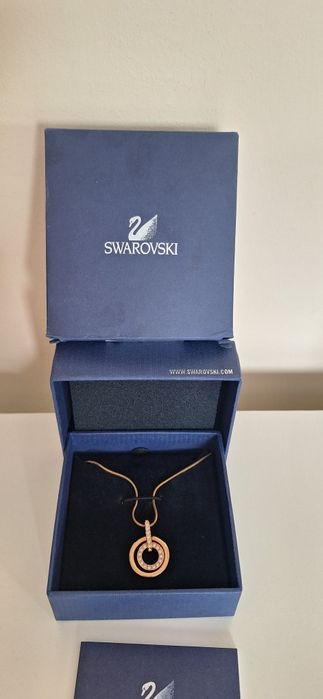 Swarovski ново оригинално  дамско колие