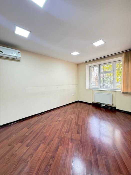 Муқимий. 4\2\4. Кирпич. Метро Новза. 100м2. Идет ремонт. TL