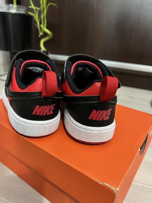 Adidasi baieti/unisex Nike Court