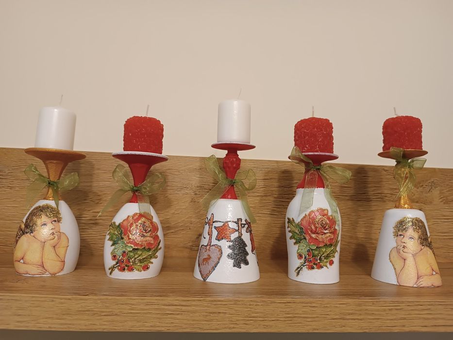 Коледни свещници и коледни бутилки