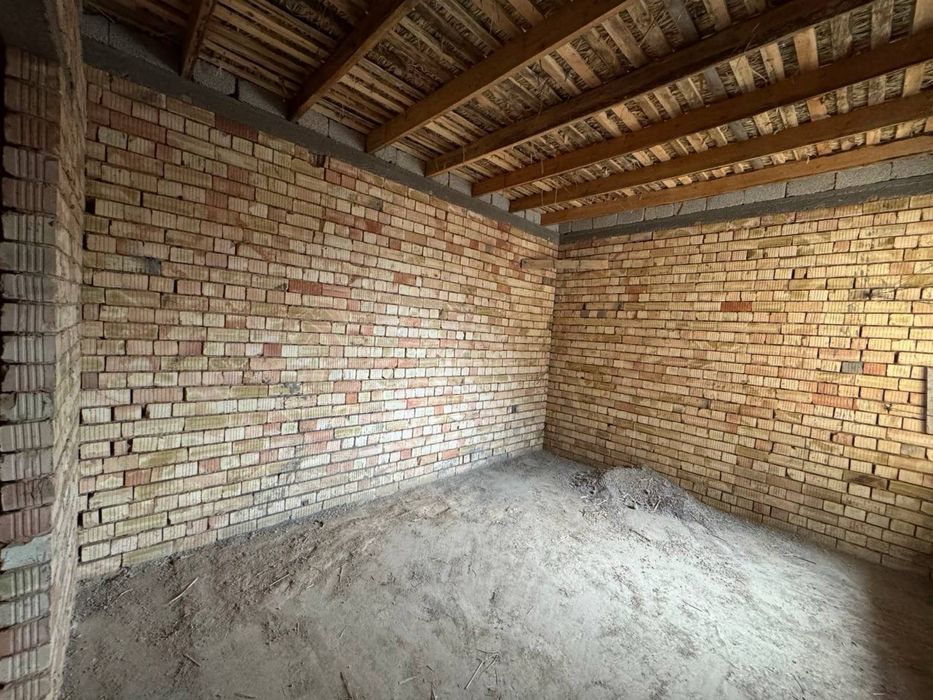 Хасанбой каробка 1.6 сотих  СРОЧНО