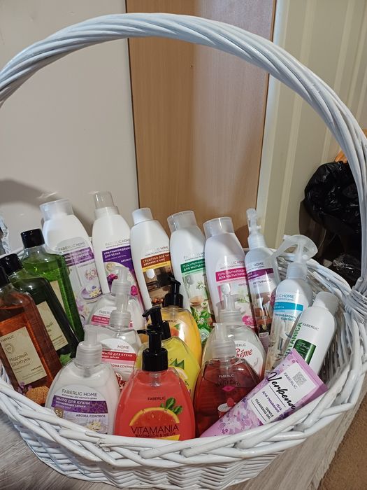 Корзина с Фаберлик.