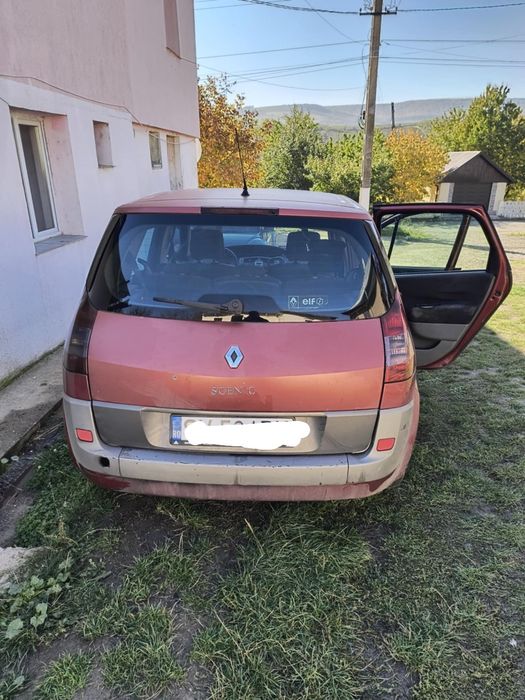 Vând Renault scenic