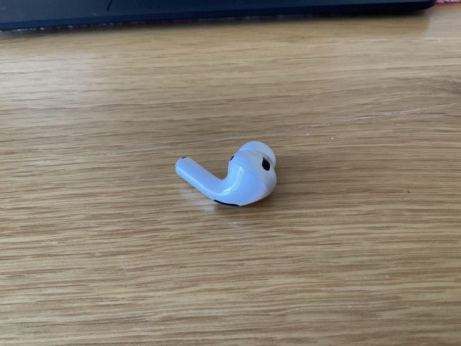 Apple Airpods Pro дясна слушалка