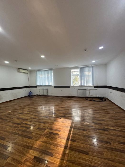 Торговый Центр Чиланзар сдаётся офис.39м2.и 65м2.доступ 24/7